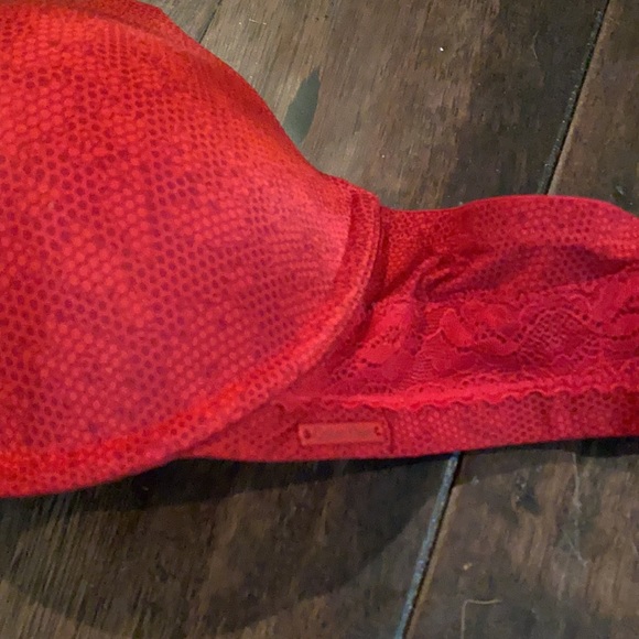 Calvin Klein Red Push Up Bra. 34D. - Picture 8 of 8